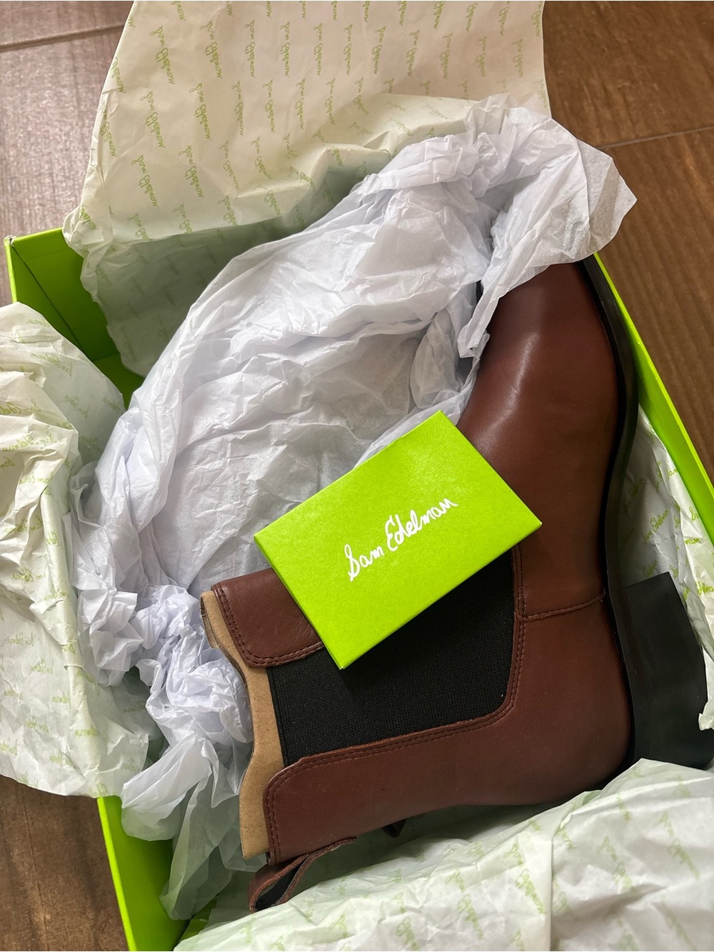 Sam Edelman Thelma Chelsea boots feature a sleek, modern square toe. - Picture 10 of 13